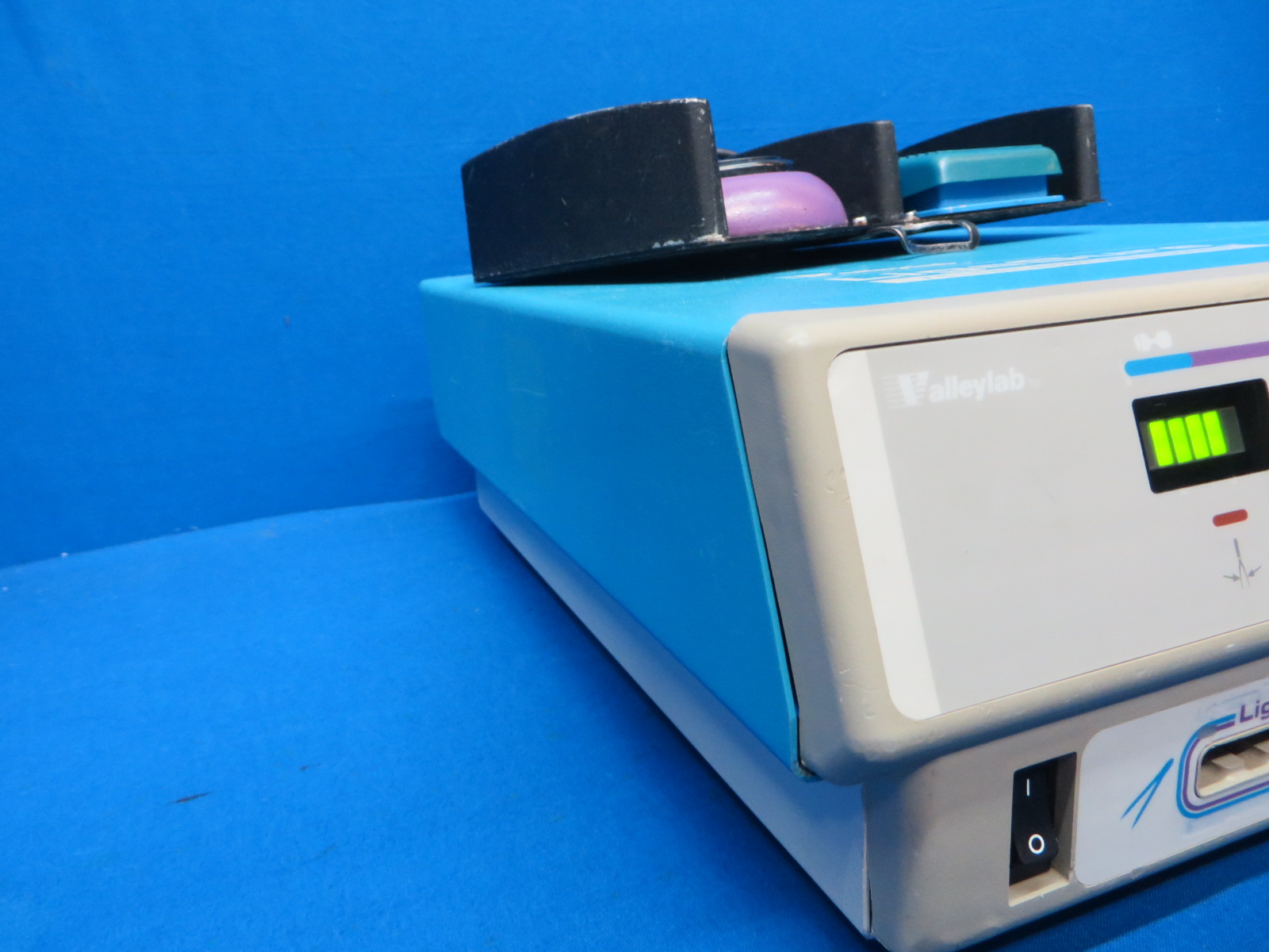 Valleylab Ligasure Vessel Sealing System with Dual Pedal, 90 Day Warranty