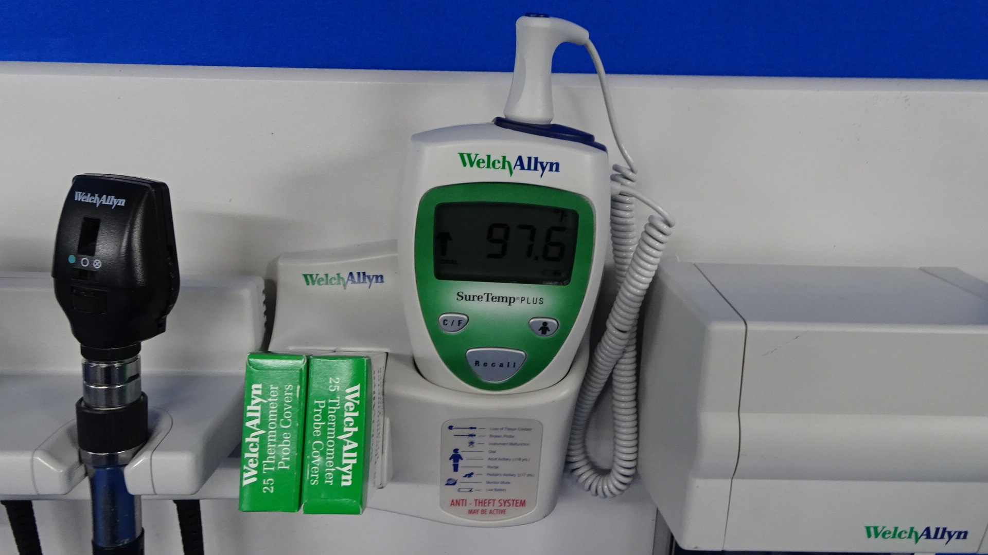 Welch Allyn 767 Integrated Wall Set - Otoscope, Ophthalmoscope, Thermometer, Blood Pressure (Used)