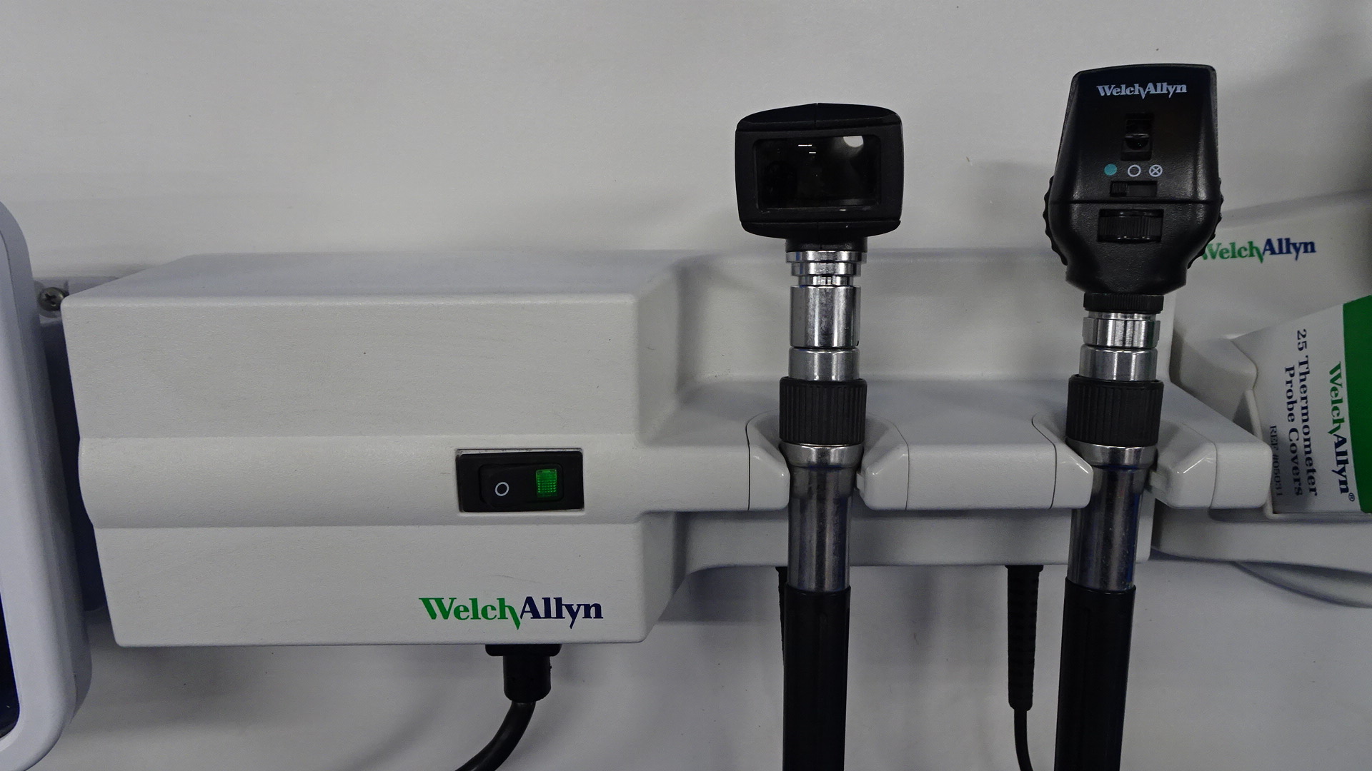 Welch Allyn 767 Series Integrated Diagnostic Wall Set Otoscope
