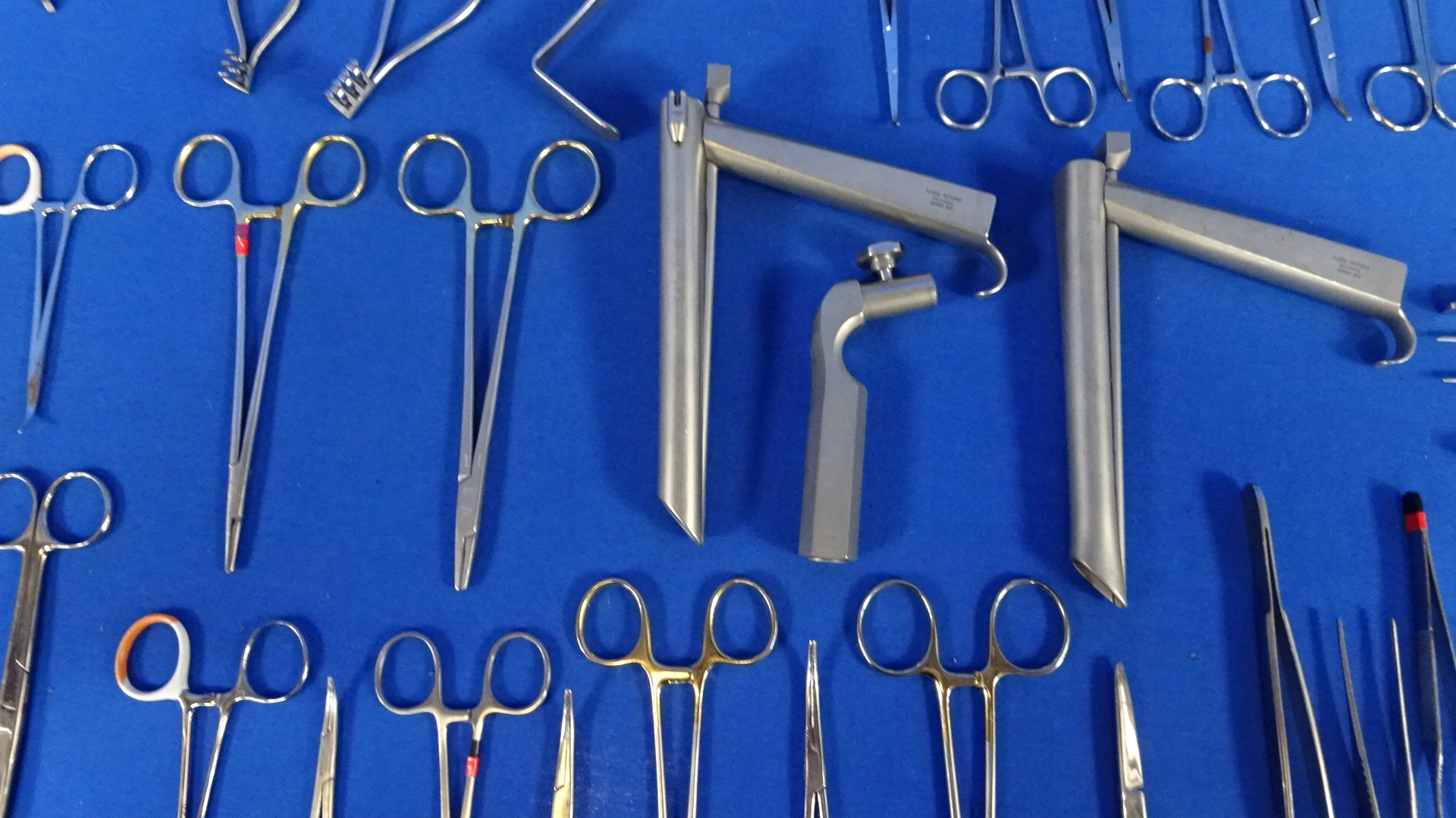 Mueller Aesculap Codman Minor Vascular Set with Included, 90 Day Warranty